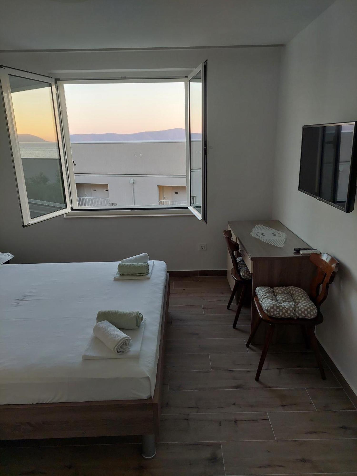 Apartman Njavro Podgora Zewnętrze zdjęcie